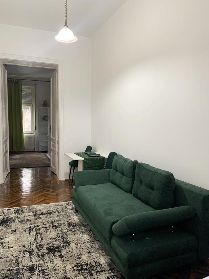 Diana'S Apartment Арад Екстер'єр фото